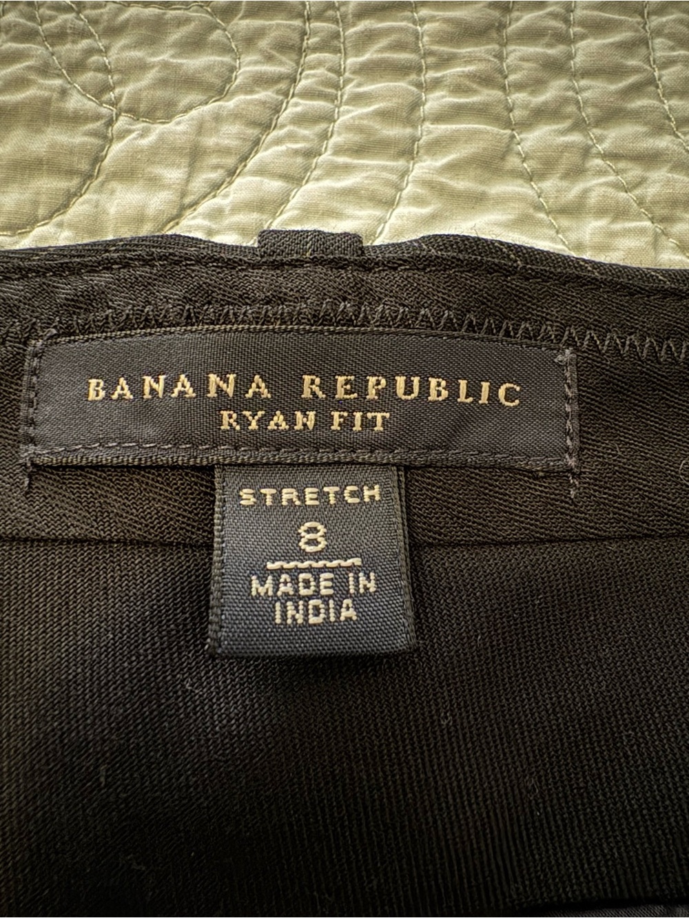 Banana Republic Ryan trouser. Size 8. - Picture 2 of 8